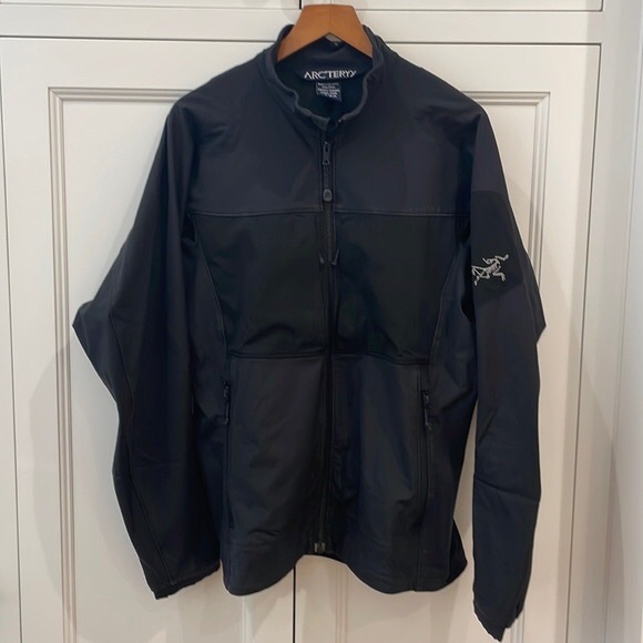 ARCTERYX Gamma MX Polartec Black Jacket—Five Pocket Full Zipper
EUC—Large 12/14 - Picture 1 of 9